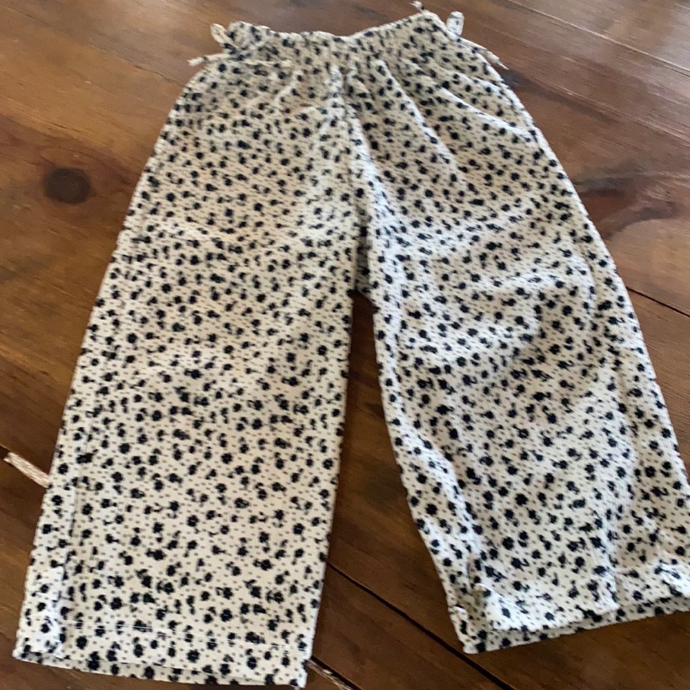 Light weight textured spring pants